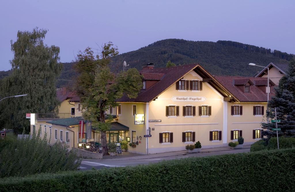 Gasthof Engelhof Hotel Gmunden Exterior photo